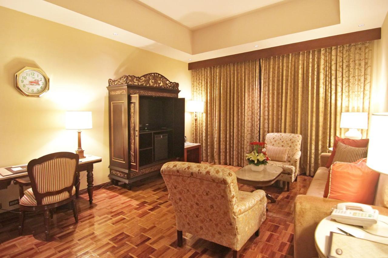 The Hotel 5*